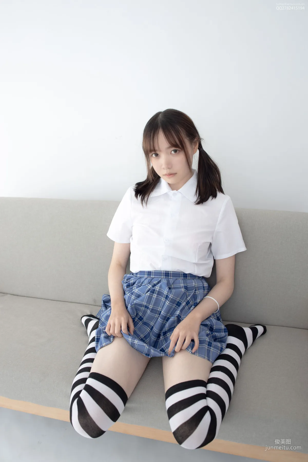 Aika《黑白高筒》 [森萝财团] JKFUN-045 写真集29