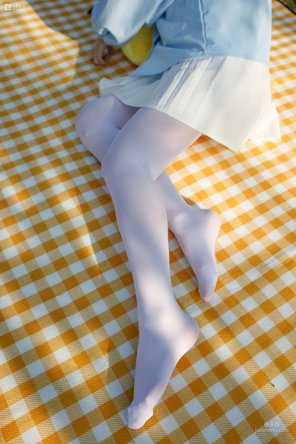 默陌《踩物 白丝50D》 [森萝财团] JKFUN-031 写真集15