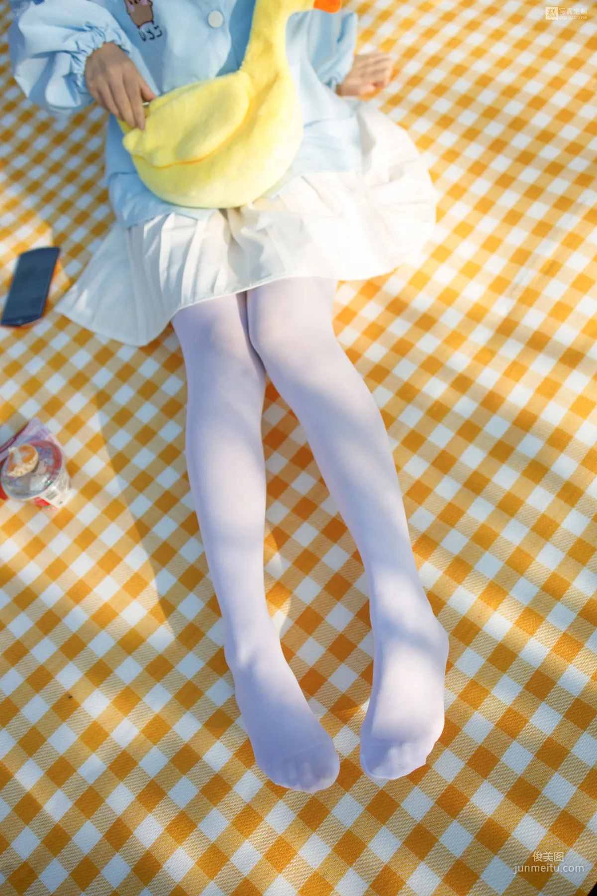 默陌《踩物 白丝50D》 [森萝财团] JKFUN-031 写真集2