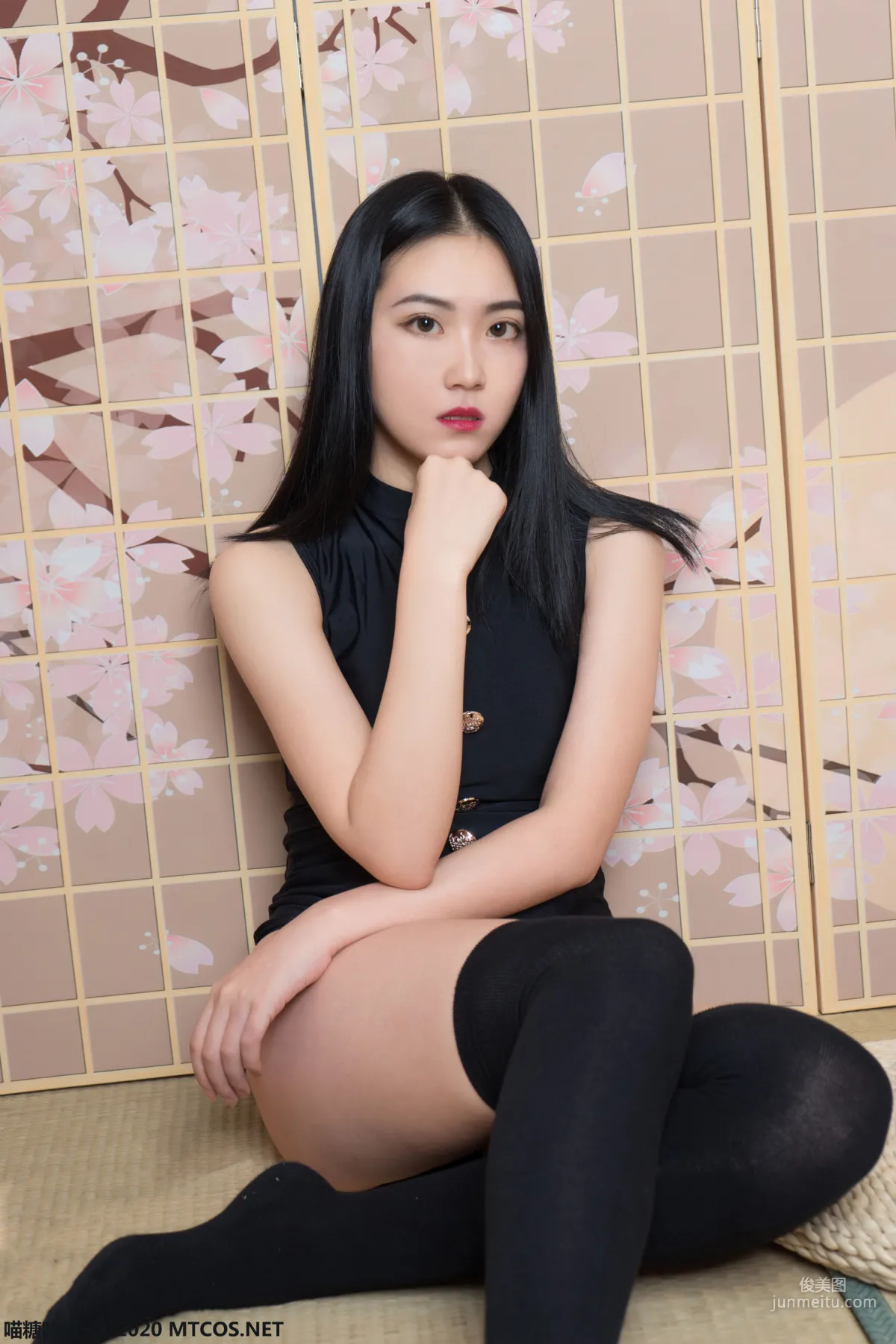 《黑色制服的少女》 [喵糖映画] VOL.079 写真集14