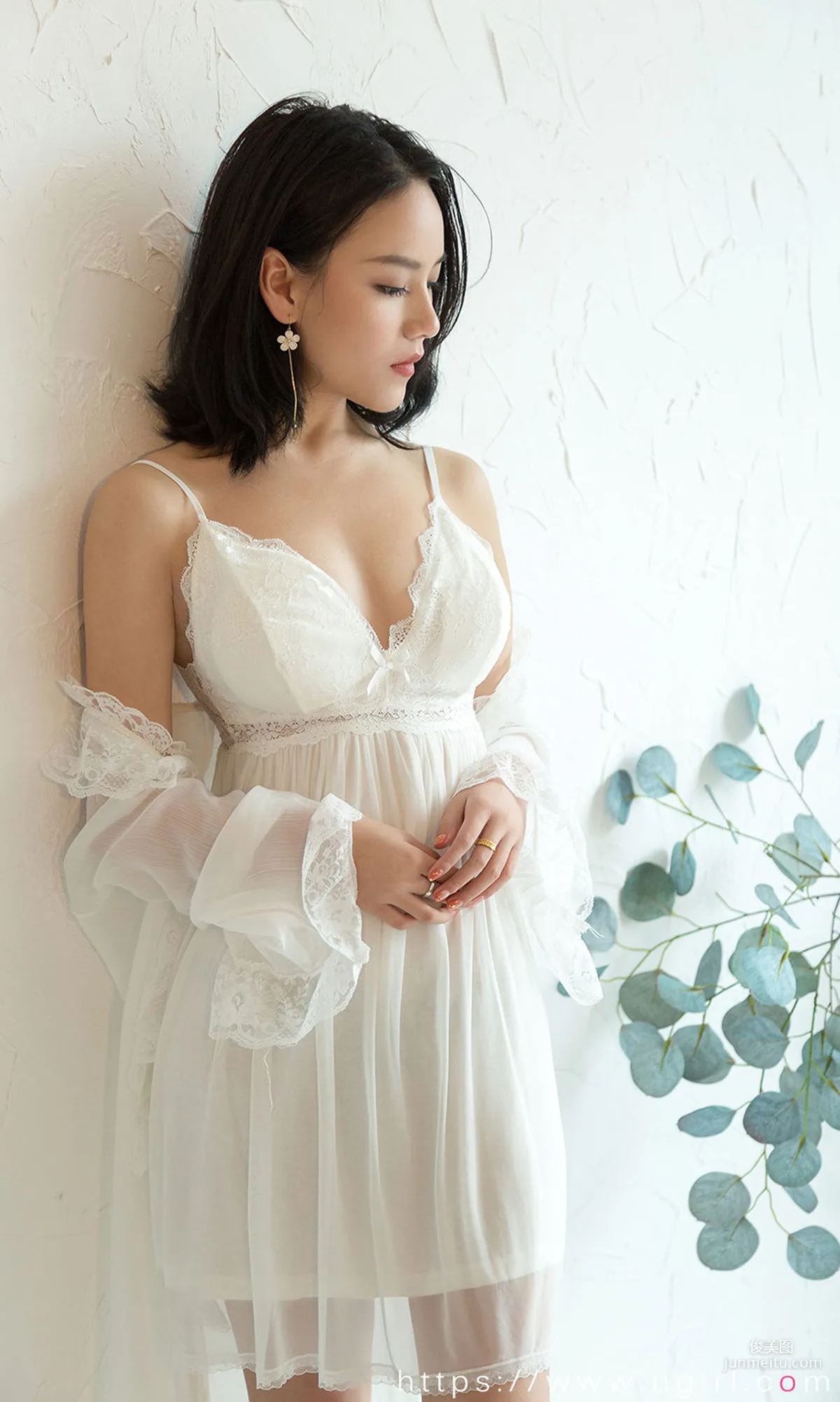 予念《纯白色》 [尤果圈爱尤物] No.1690 写真集29