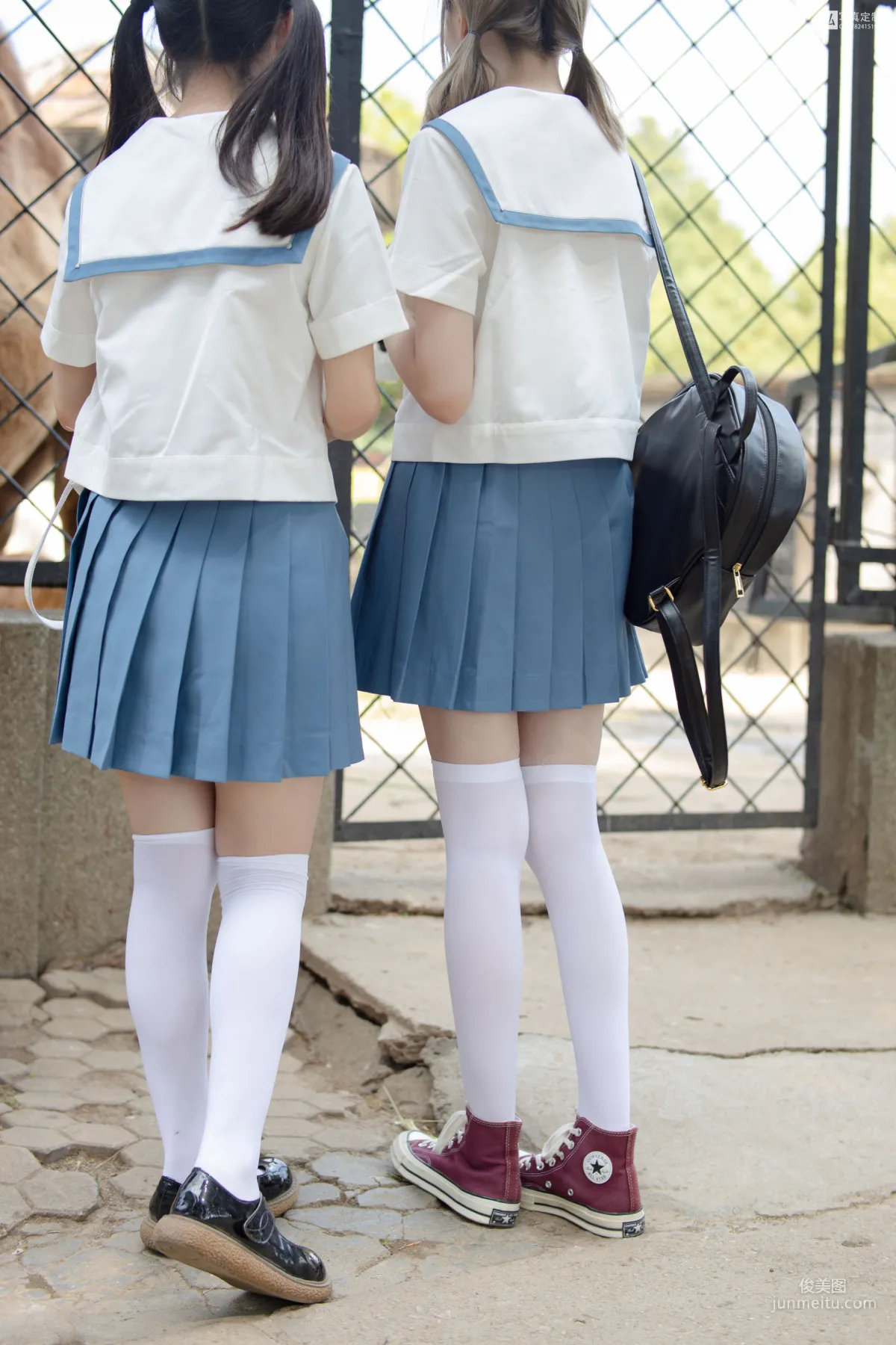 默陌&Aika《80D白絲過膝襪》 [森蘿财團] JKFUN-025 寫真集 35