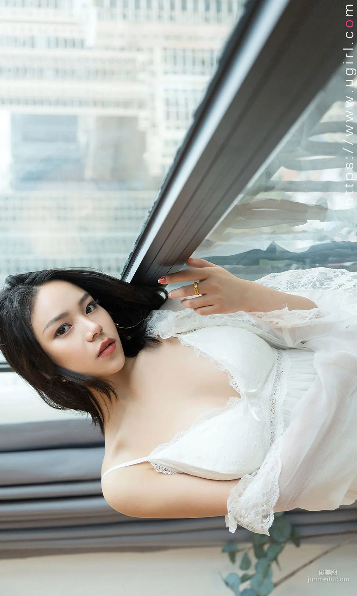 予念《纯白色》 [尤果圈爱尤物] No.1690 写真集20