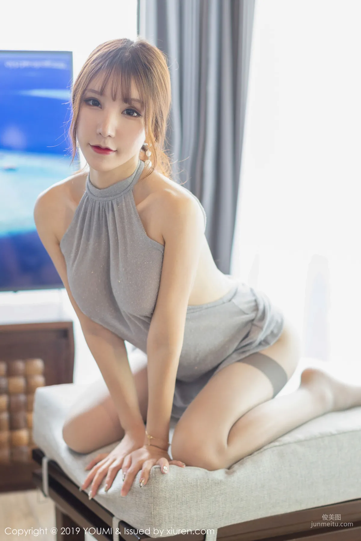 Zhou Yuxi Sandy 'The Seductive Charm of Sexy Garter Stockings' [YouMi] Vol.385 Photo Set photo 31