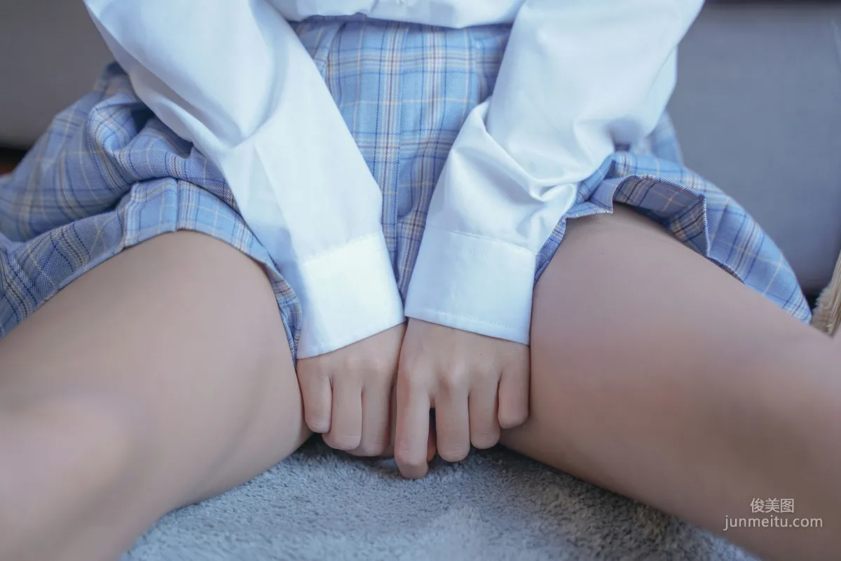 《裸腿制服裙》 [喵糖映画] VOL.047 写真集29