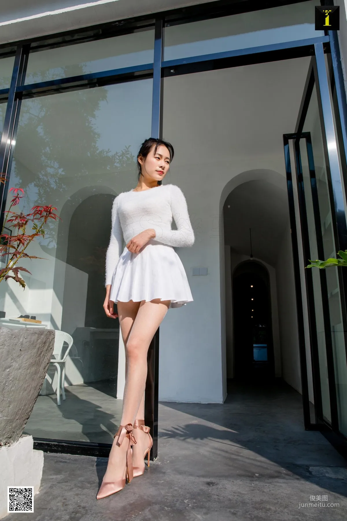 Xiao Xiao, Sunbathing and Sterilizing [IESS] Photo Set photo 67