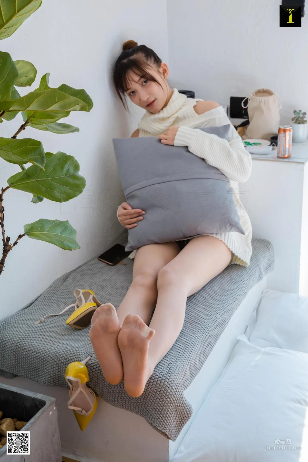 秋秋 《温暖的房间》 [异思趣向IESS] 写真集39
