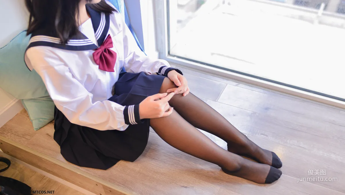 《制服下的死水库》 [喵糖映画] VOL.064 写真集4