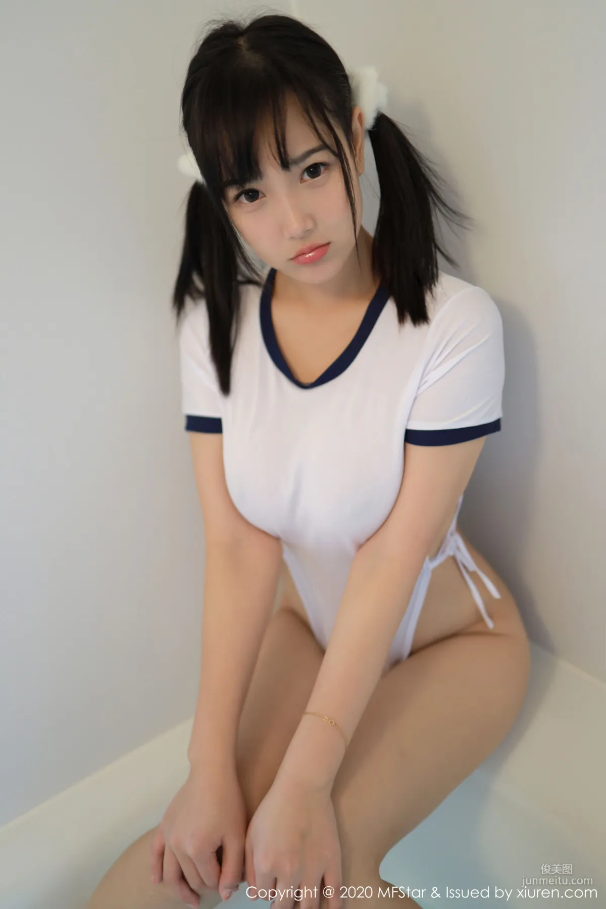 Xu Weiwei mia, Japanese Style Baby Face and Big Bust School Swimsuit Series [MFStar] Vol.250 Photo Set photo 17