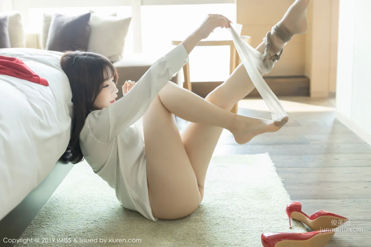 Zhizhi Booty "Secretary Uniform and Sheer Stockings Series" [IMISS] V0l.413 Photo Set photo 59