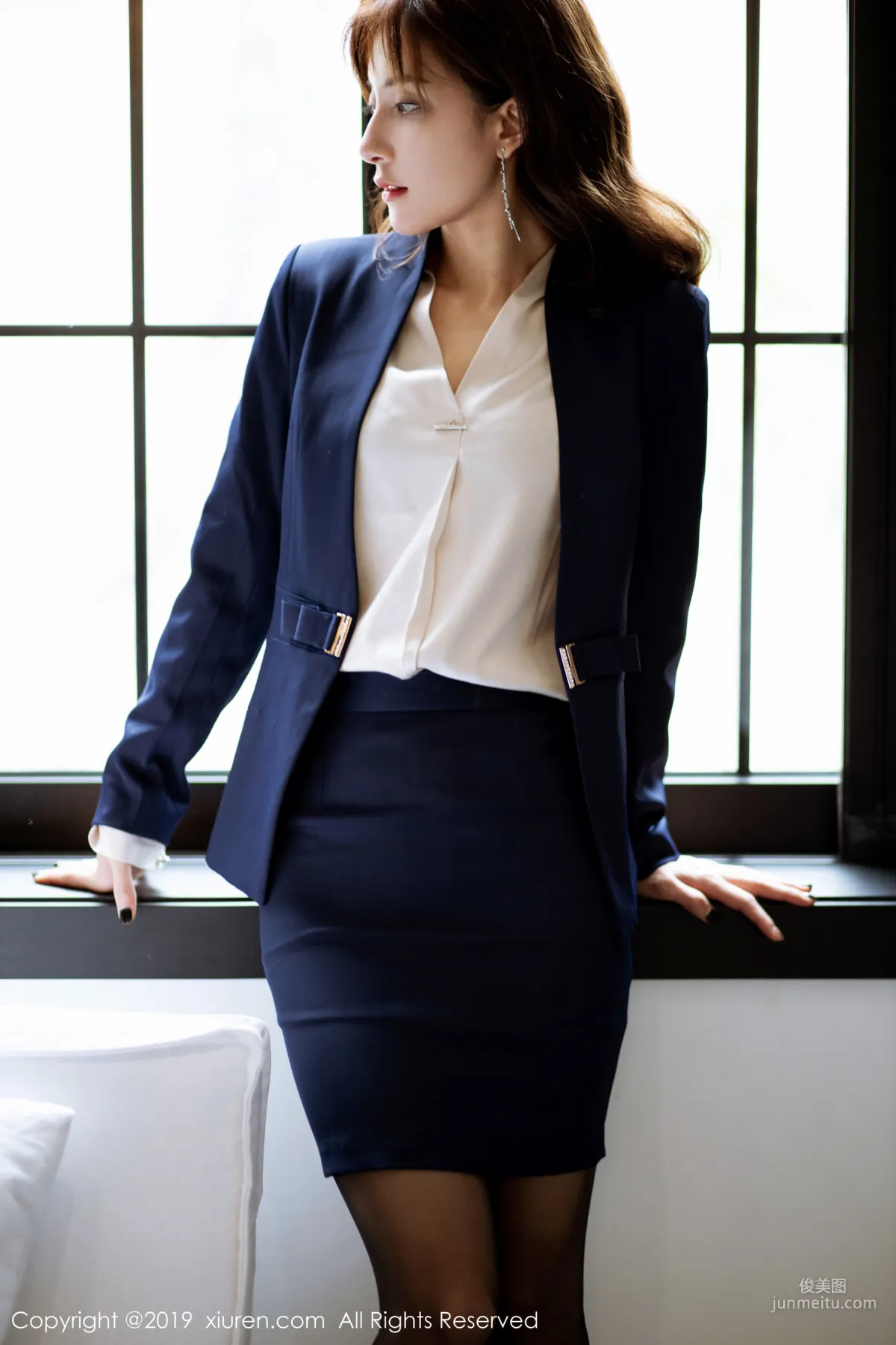Lin Wenwen yooki, Sexy Workplace Secretary Outfit Series [XiuRen] No.1832 Photo Set photo 2