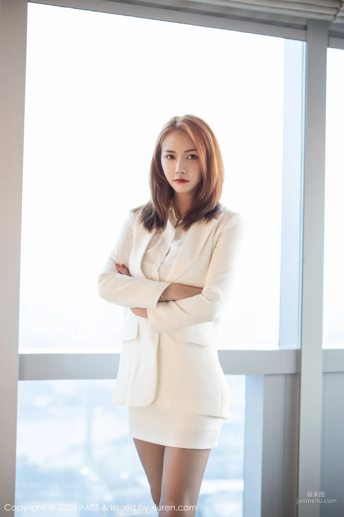 Evon Chen Zanzhi 'Sexy Uniform and Hazy Stockings Temptation' [IMISS] Vol.430 Photo Set photo 5