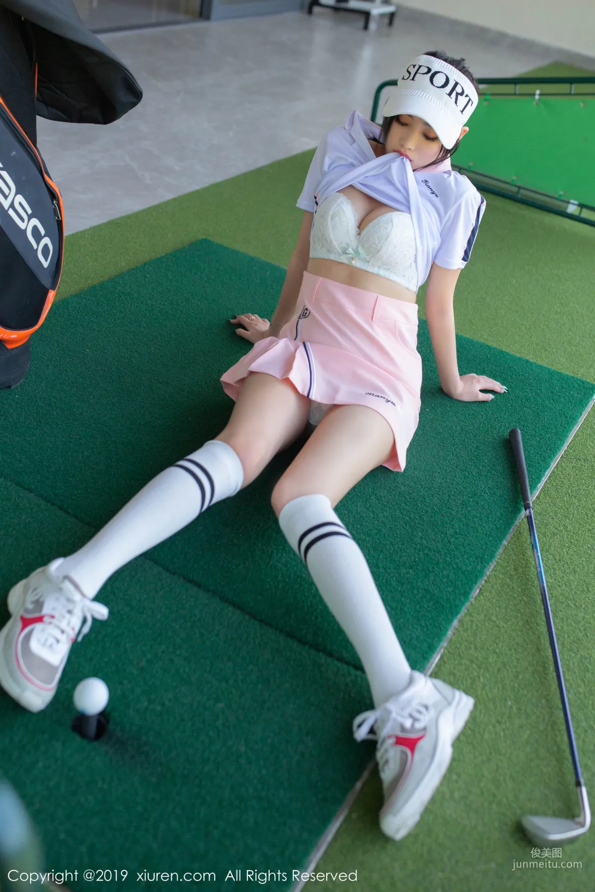 Yang Chenchen sugar, Golf Theme [XiuRen] No.1874 Photo Set photo 15