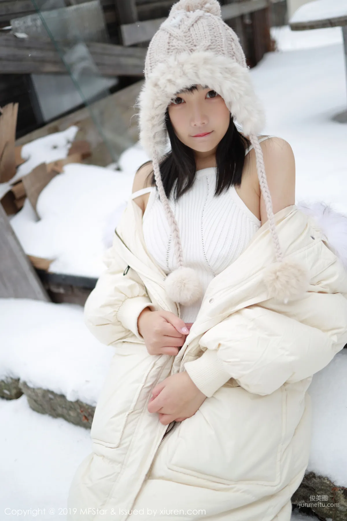 Xu Weiwei mia Snow and Ice Street Snap [MFStar] Vol.246 Photo Set photo 23