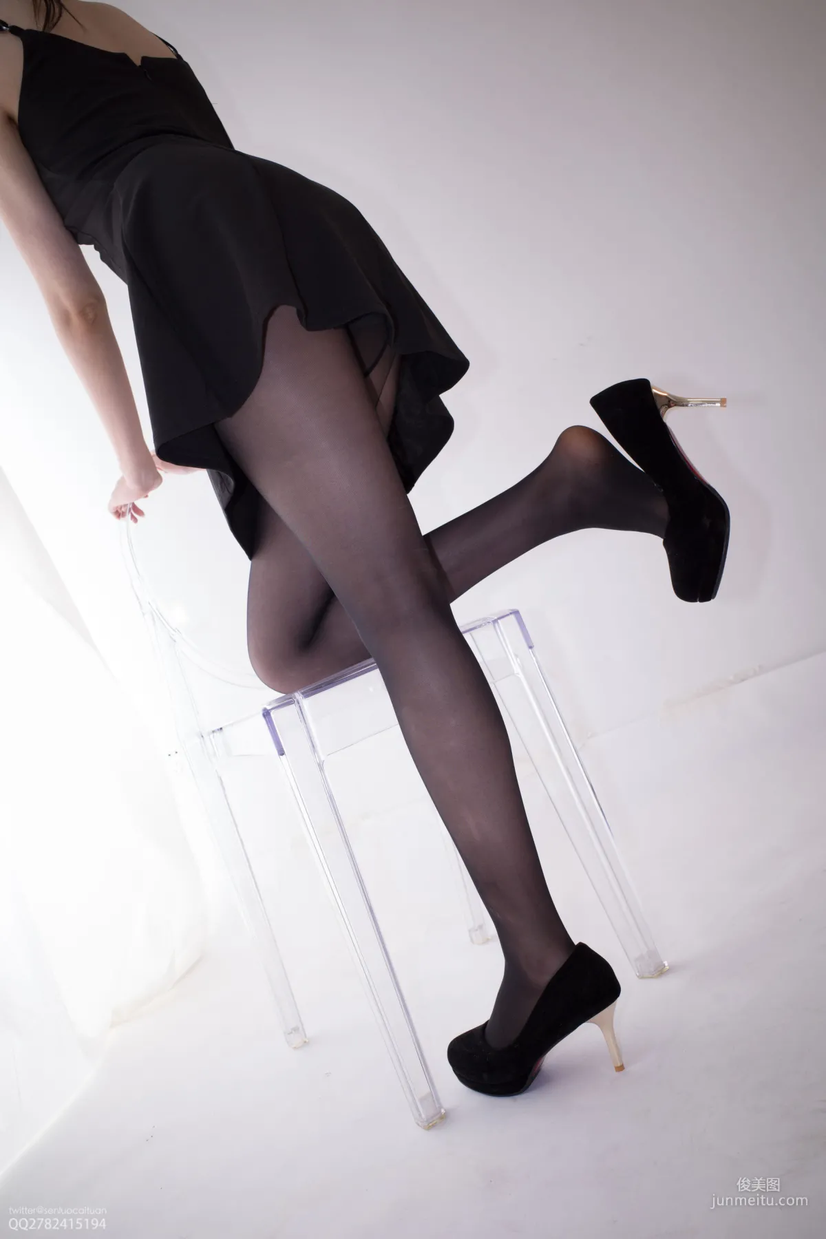 Aika《黑涩现实》 [森萝财团] JKFUN-059 写真集9