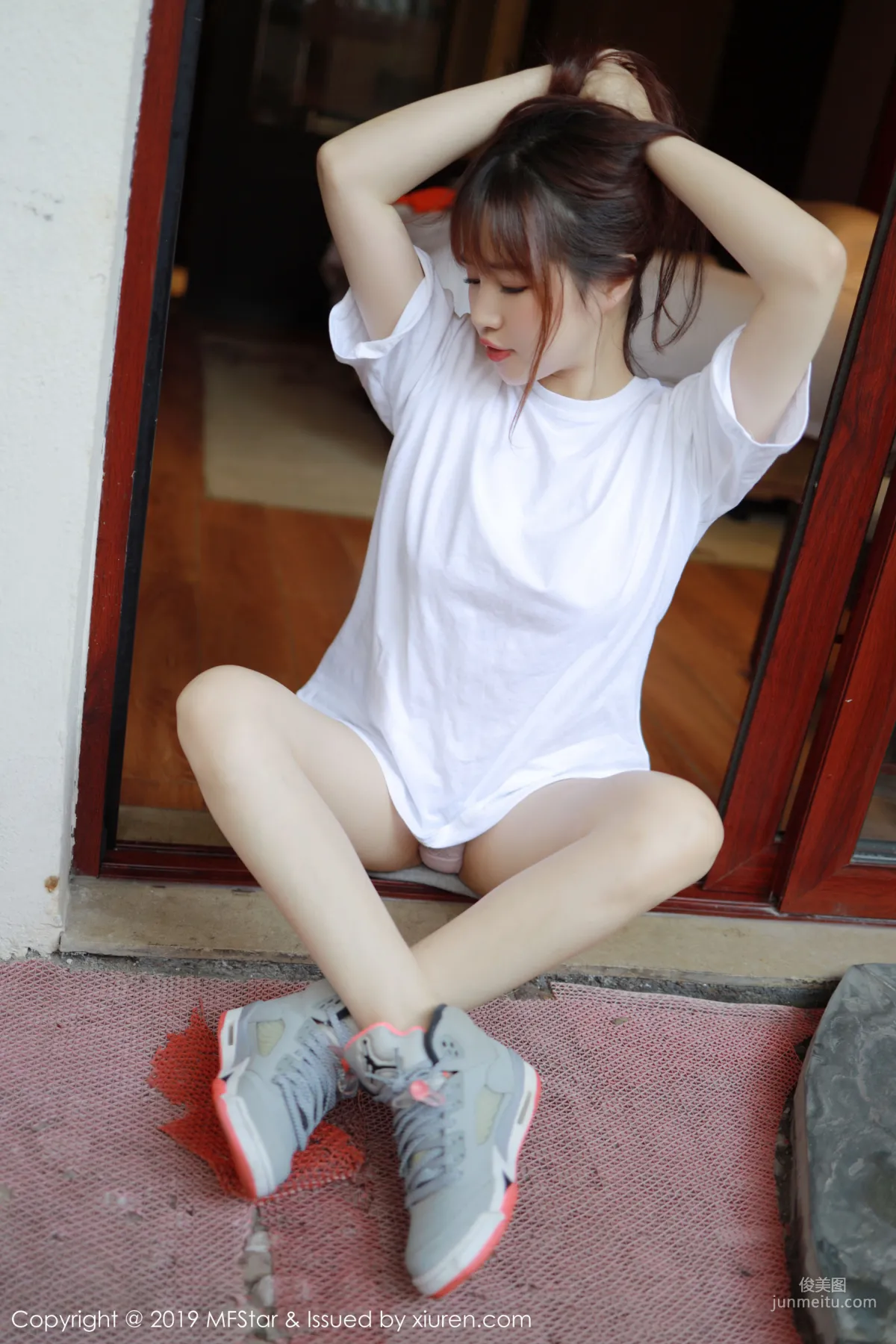 恩率babe《童颜巨乳性感美女》 [模范学院MFStar] Vol.237 写真集1