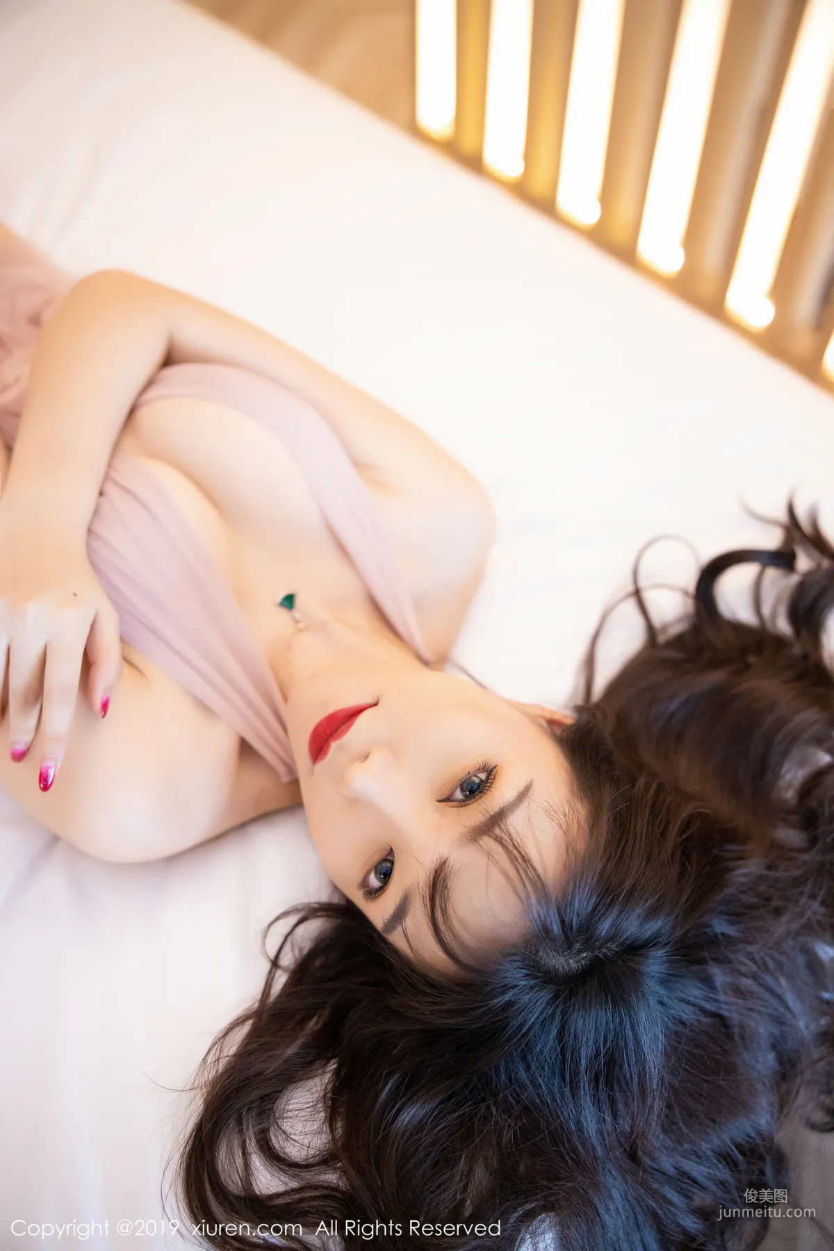 Zhizhi Booty, Seductive Pajamas + Exquisite High Heels, Beautiful Legs and Curves, [XiuRen] No.1849, Photo Set photo 45