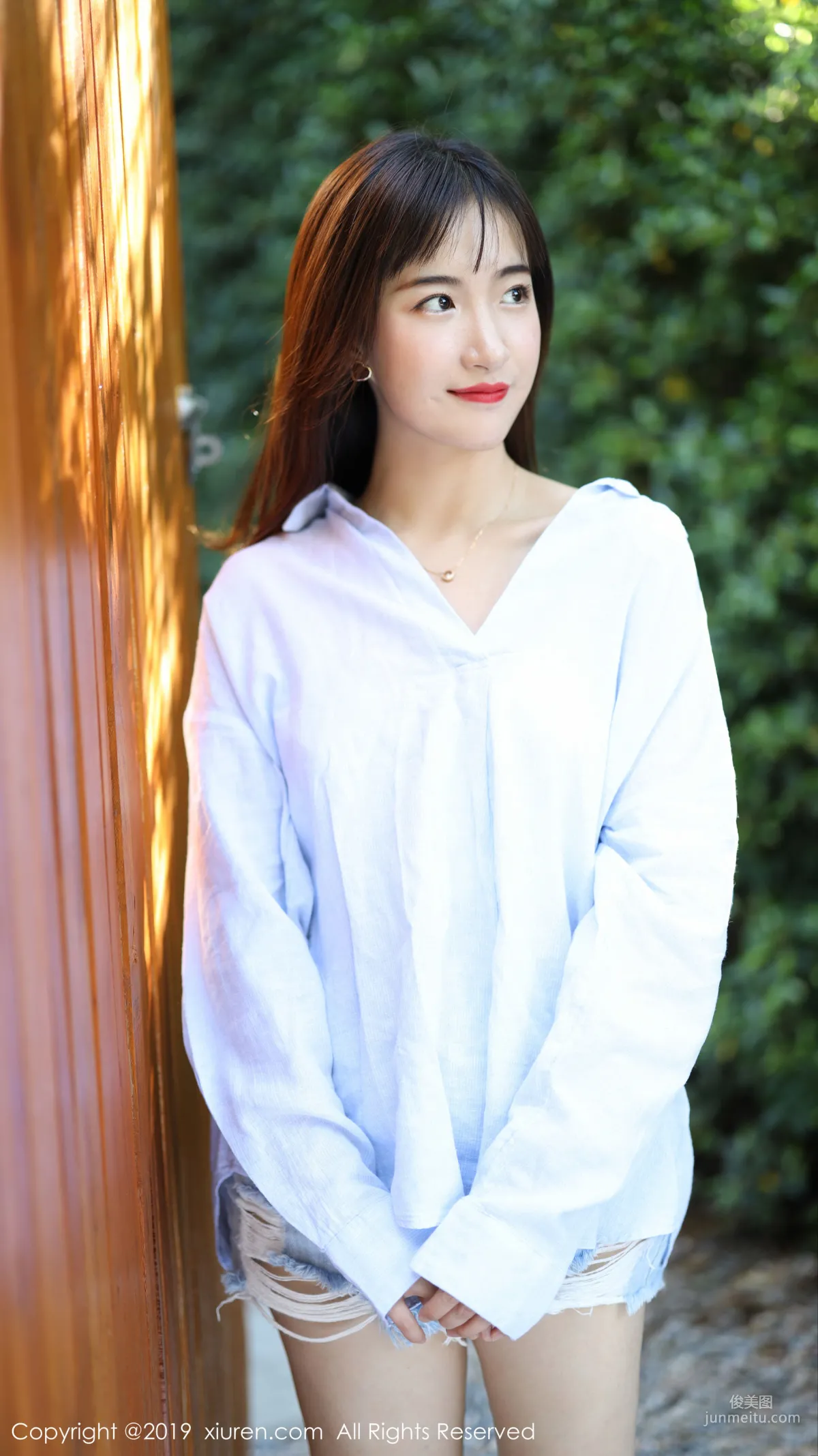Yi'er Latte, Outdoor Fresh Theme Series [XiuRen] No.1892 Photo Set photo 48