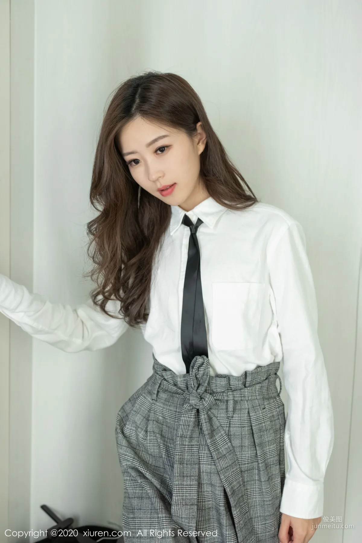 Yang Ziyan Cynthia "Night Street Snap and Black Stockings Beautiful Legs Series" [XiuRen] No.1919 Photo Set photo 30