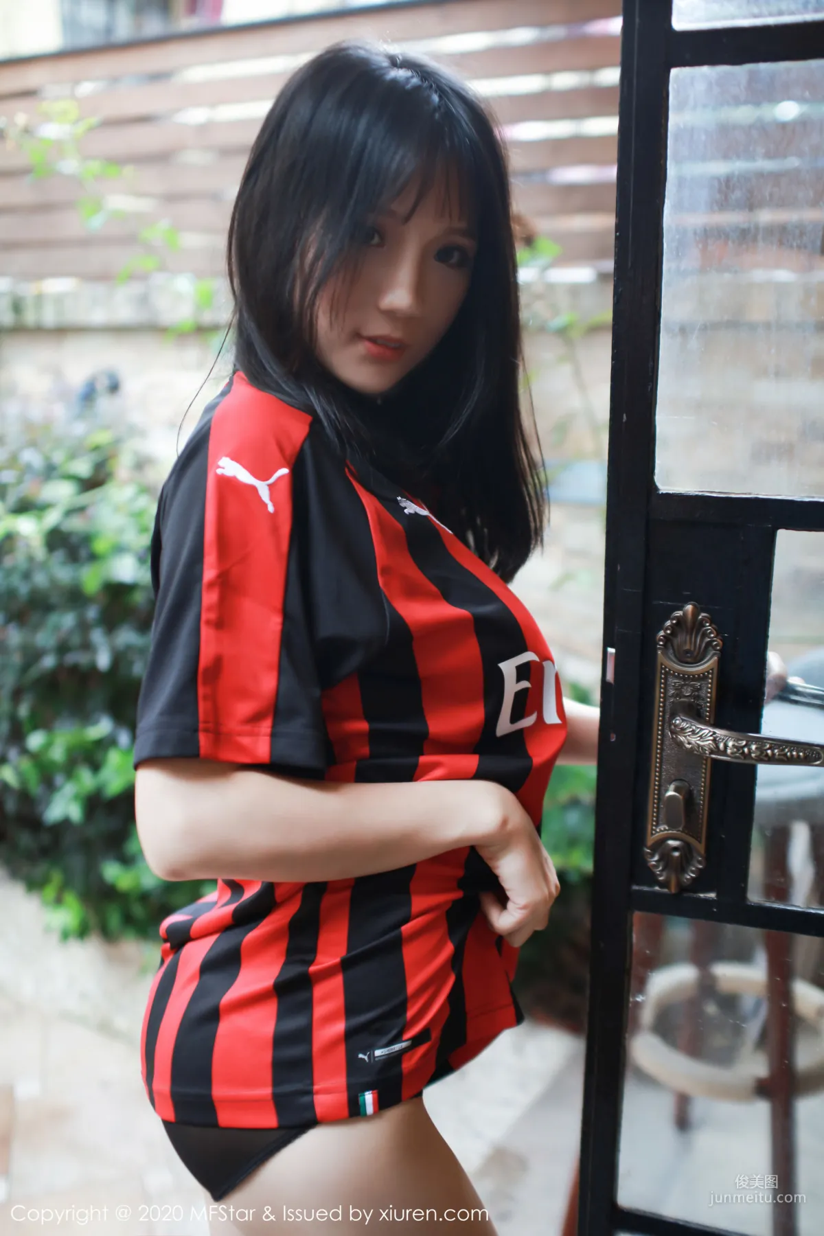 Li Keke 'Vacuum Pajamas and Jersey Series' [MFStar] Vol.258 photo 36