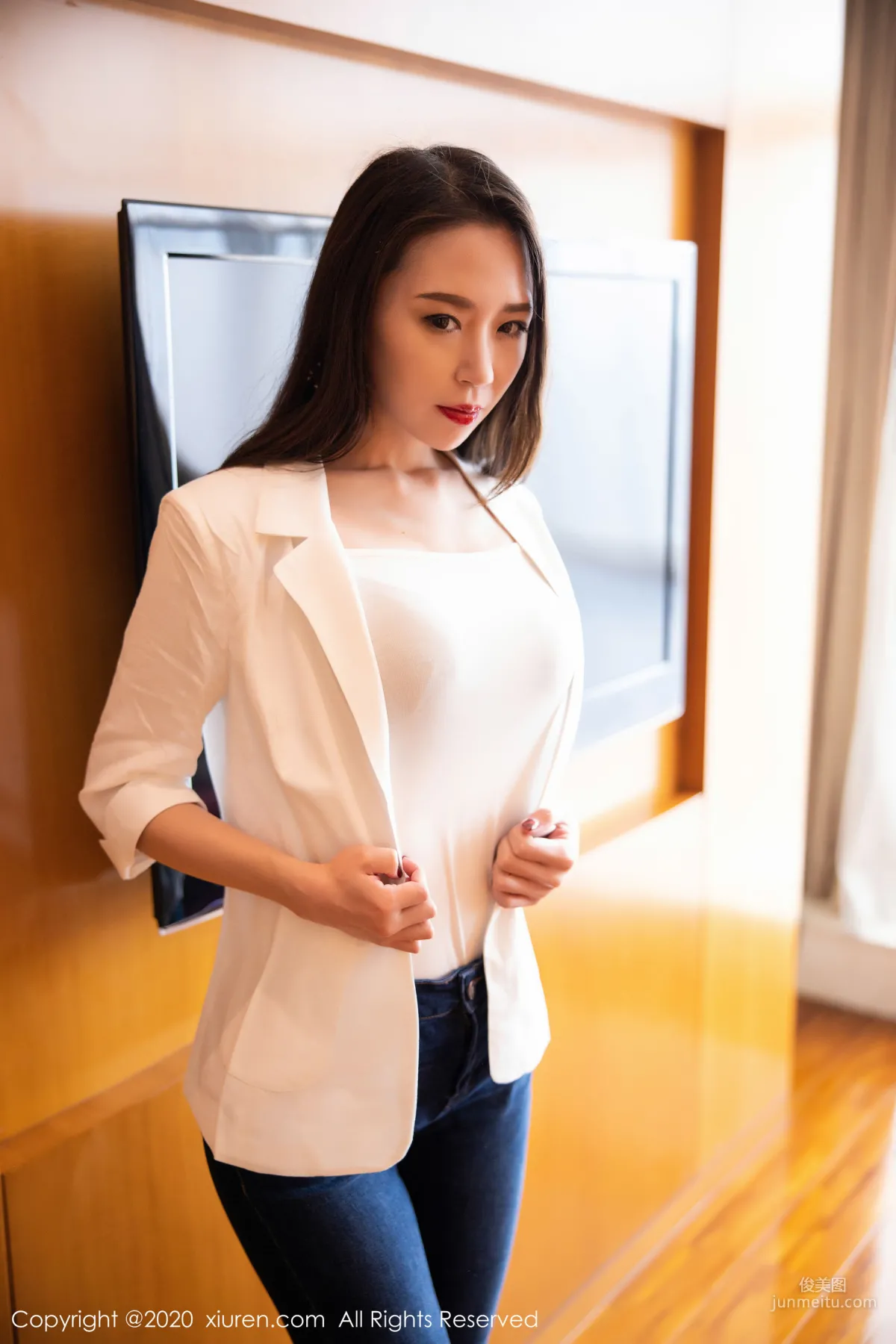 Meng Xinyue Jeans and Beautiful Legs Temptation [XiuRen] No.1913 Photo Set photo 15