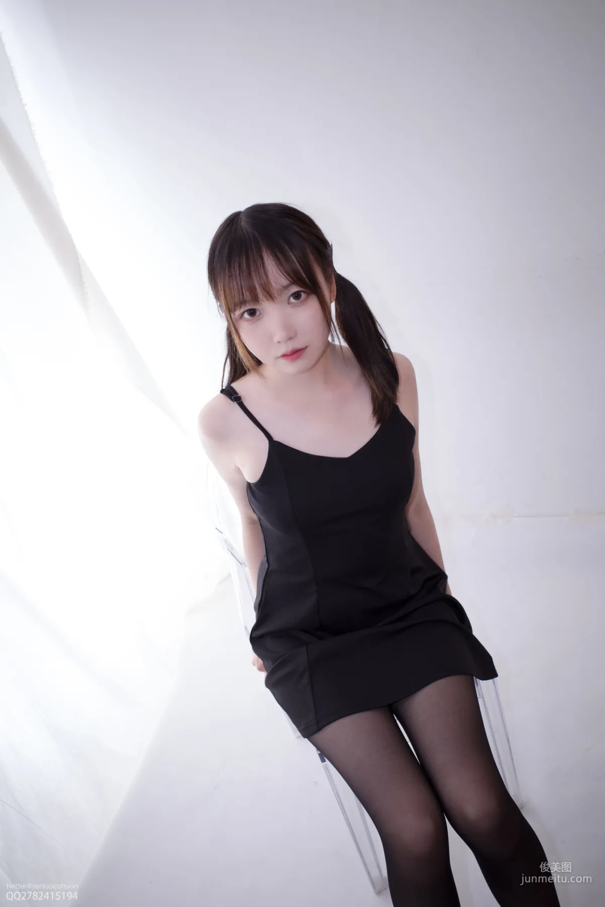 Aika《黑澀現實》 [森蘿财團] JKFUN-059 寫真集 1