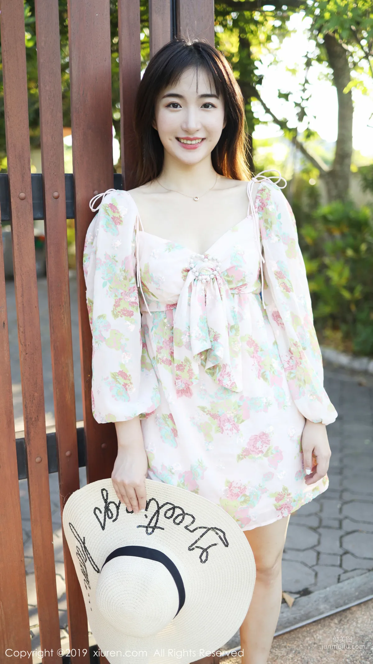 Yi'er Latte, Outdoor Fresh Theme Series [XiuRen] No.1892 Photo Set photo 29