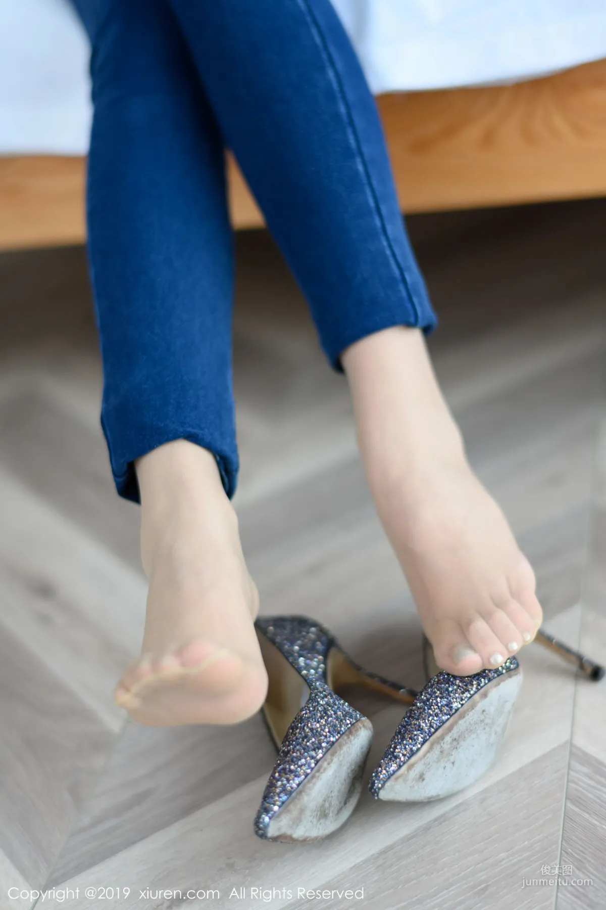 Guoer Victoria, The Ultimate Temptation of Jeans and Stockings [XiuRen] No.1843 Photo Set photo 49