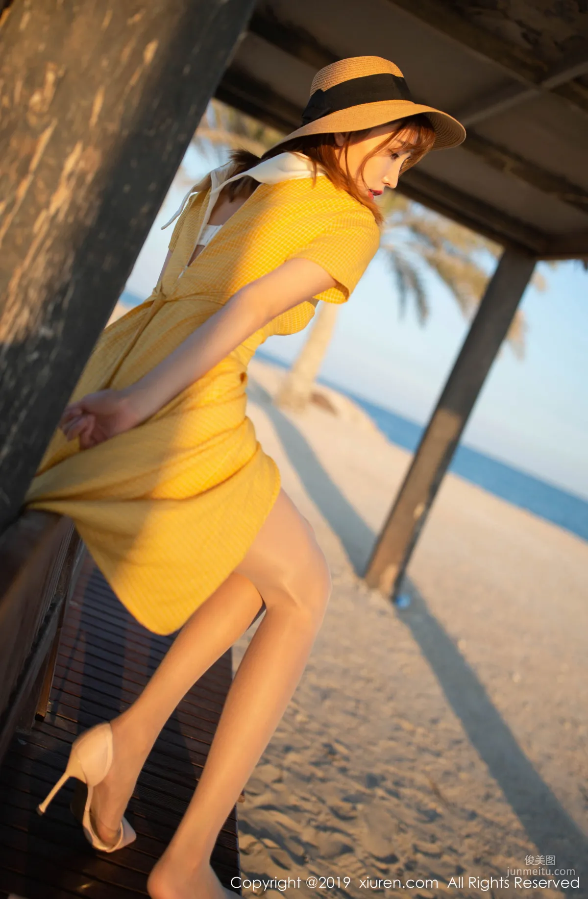 Lu Xuanxuan, Seaside Girlfriend Interaction [XiuRen] No.1812 Photo Set photo 20