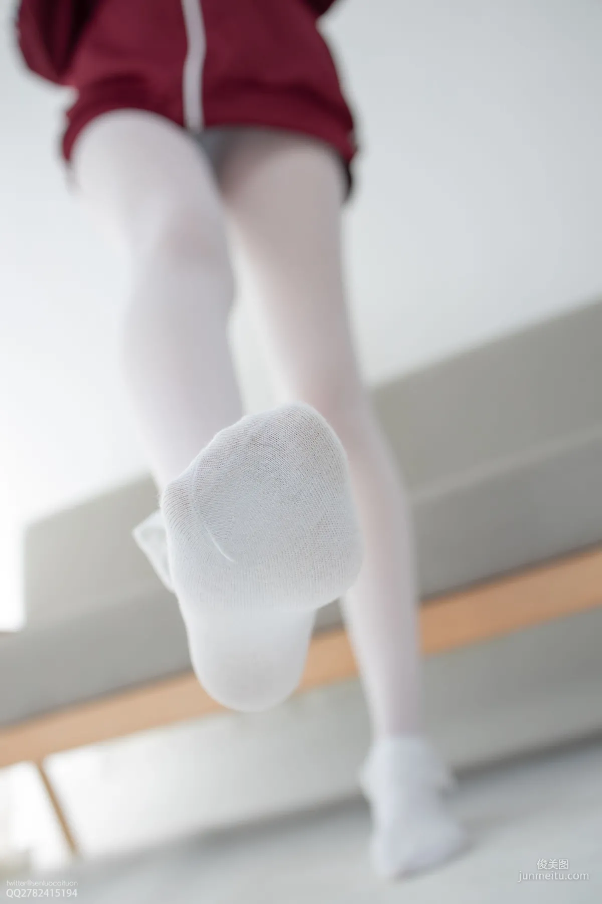 Aika《白絲套蕾絲花邊短襪》 [森蘿财團] JKFUN-058 寫真集 25