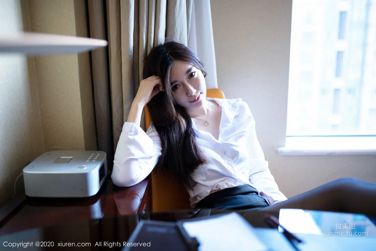 Yi Sisi, Hotel Black Stockings Beautiful Legs OL [XiuRen] No.1933 Photo Set photo 17