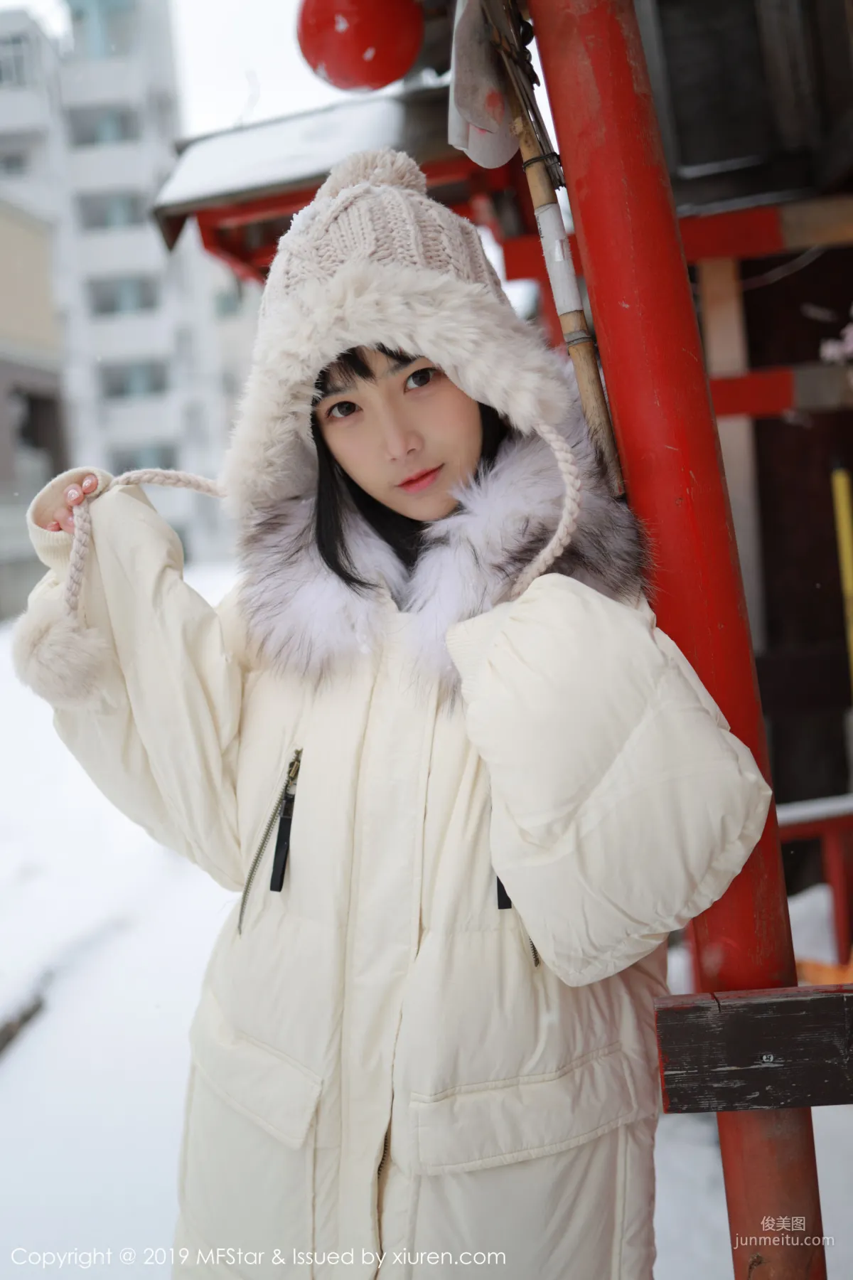 Xu Weiwei mia Snow and Ice Street Snap [MFStar] Vol.246 Photo Set photo 15