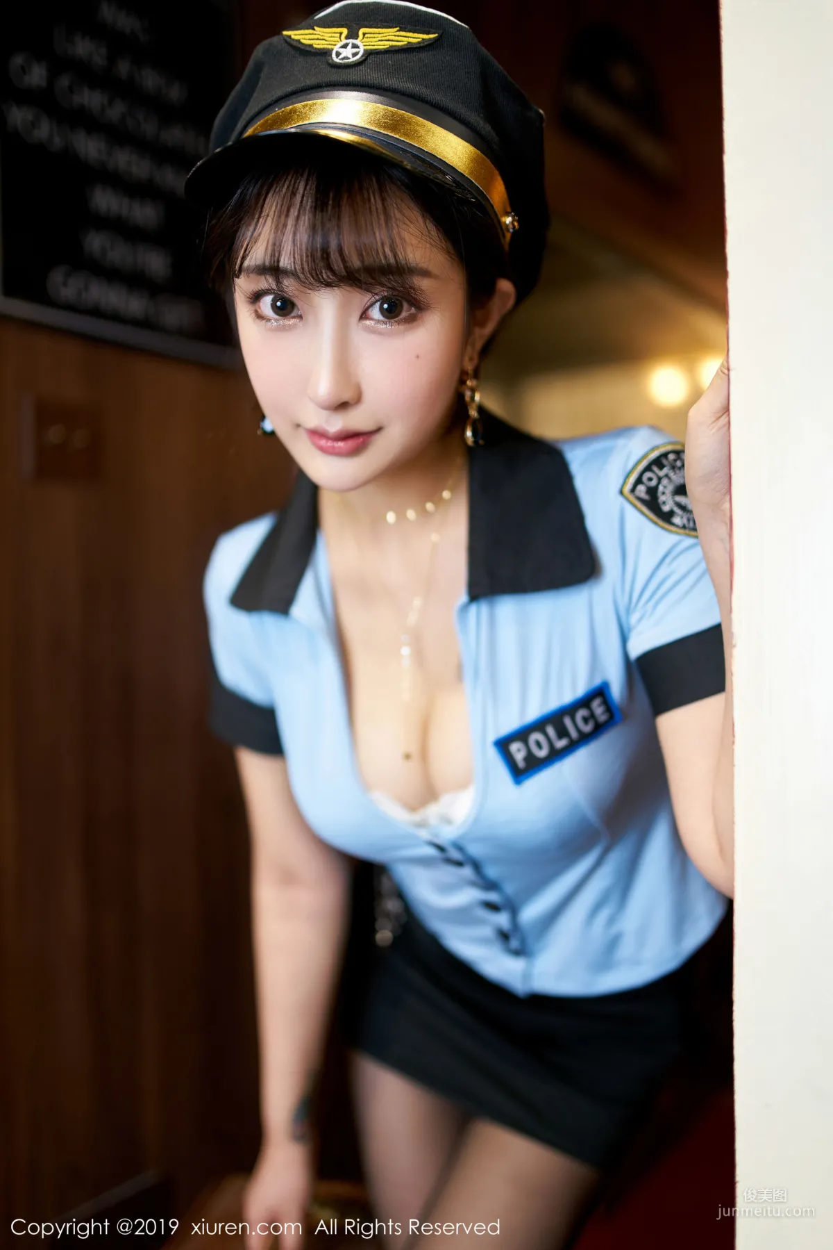 Betty Lin Zixin Policewoman Uniform Series [XiuRen] No.1811 Photo Set photo 7