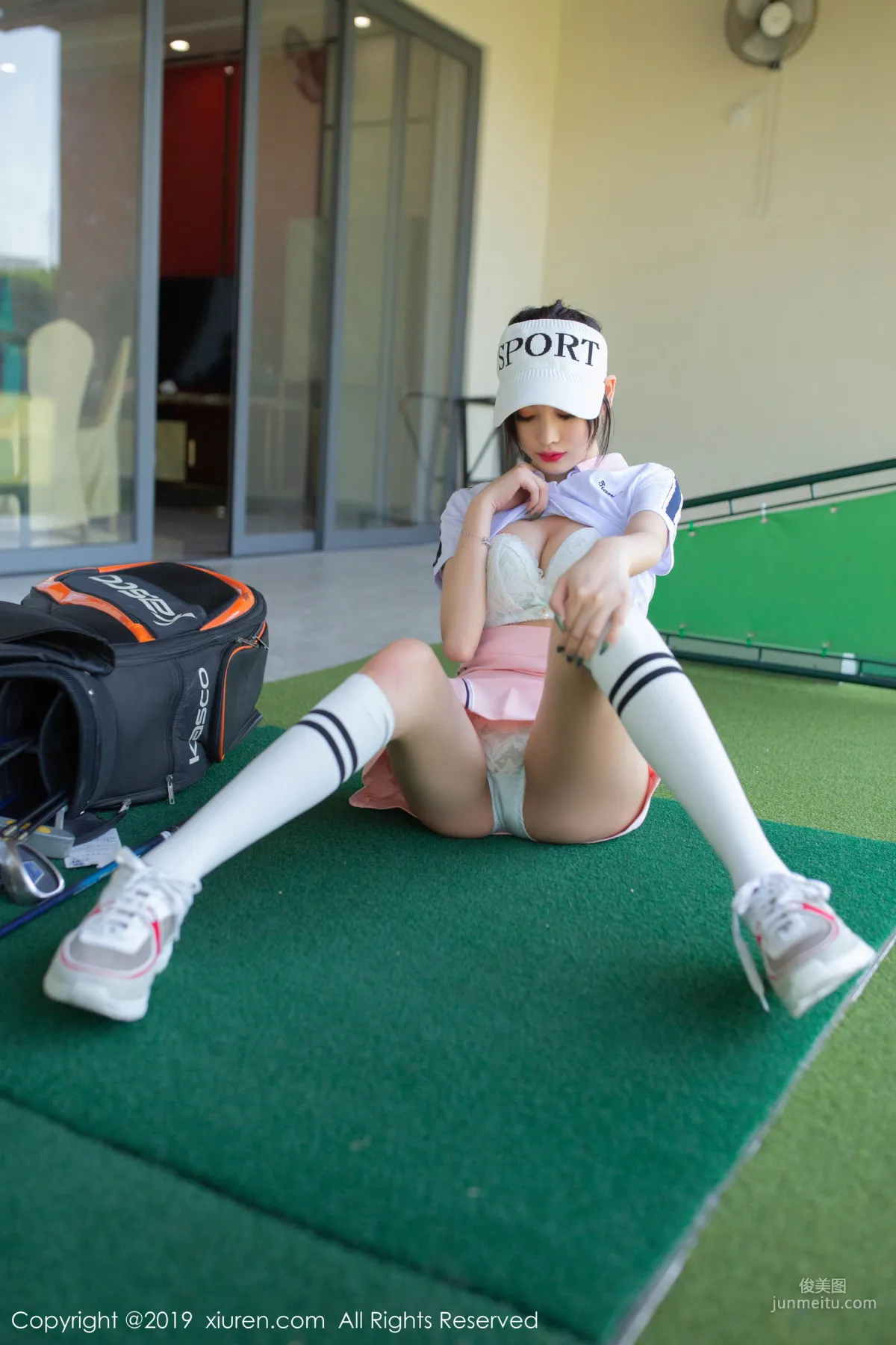 Yang Chenchen sugar, Golf Theme [XiuRen] No.1874 Photo Set photo 24