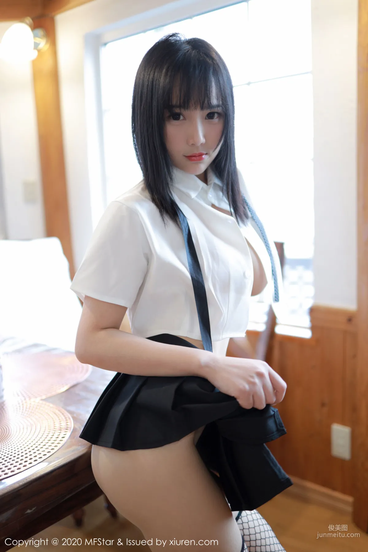 Xu Weiwei, Sexy School Uniform Series [MFStar] Vol.255 Photo Set photo 37