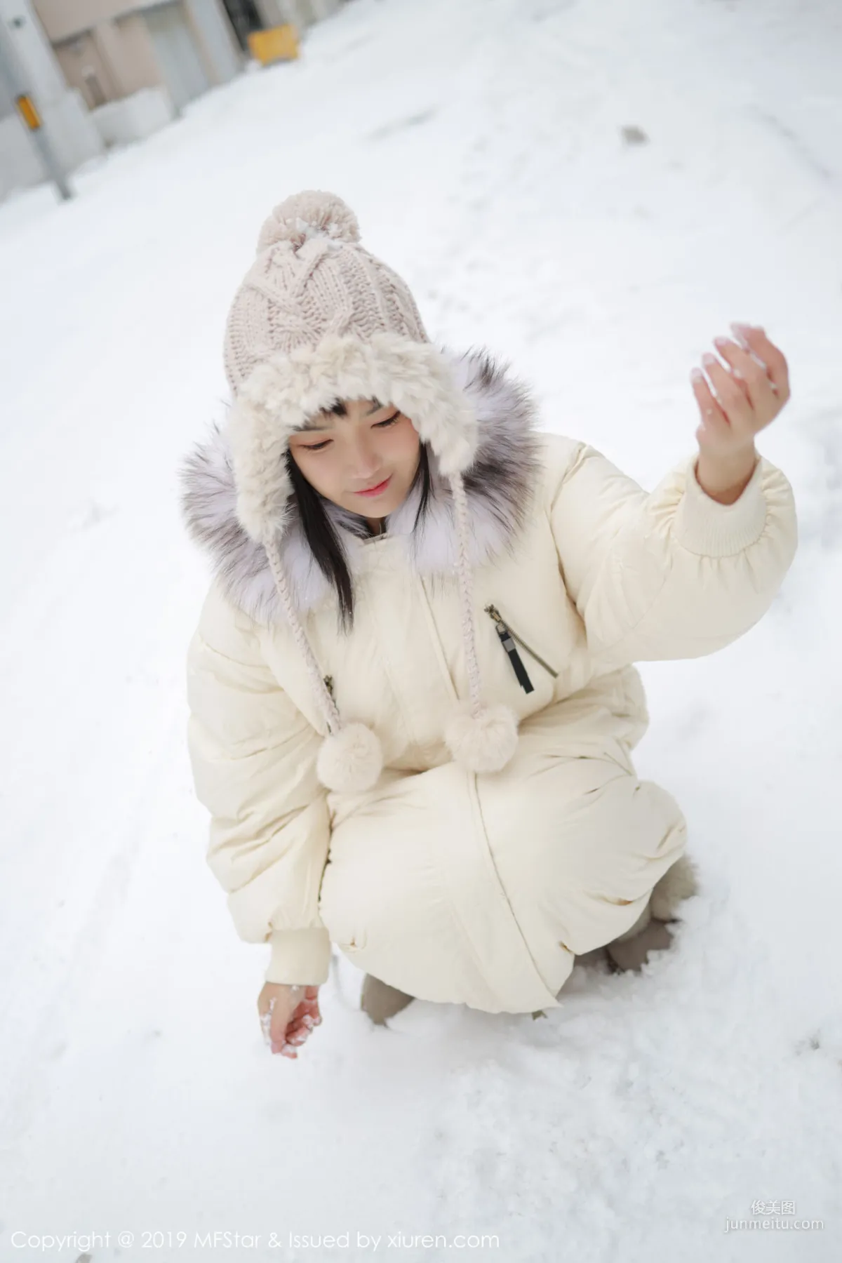 Xu Weiwei mia Snow and Ice Street Snap [MFStar] Vol.246 Photo Set photo 13