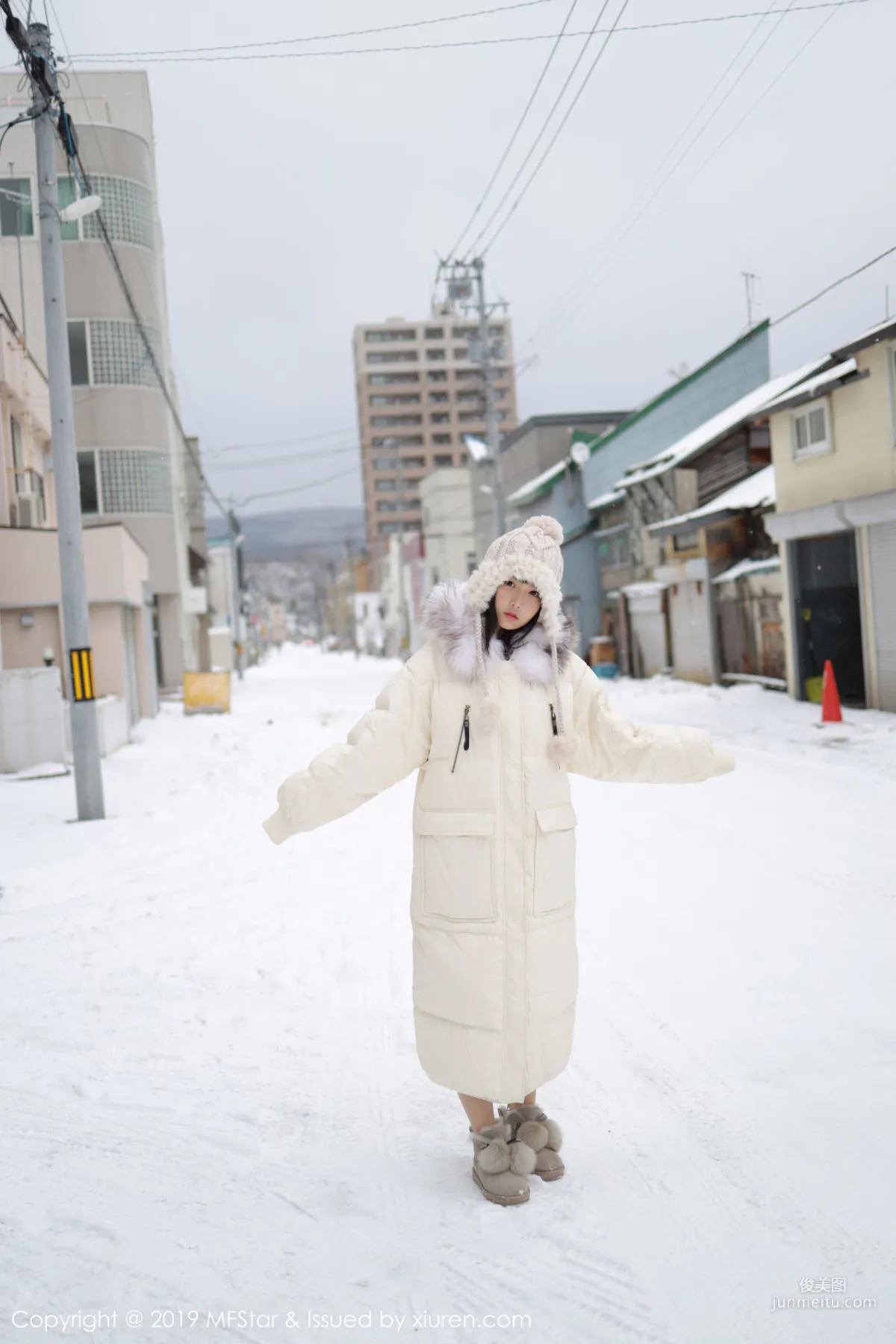 Xu Weiwei mia Snow and Ice Street Snap [MFStar] Vol.246 Photo Set photo 1