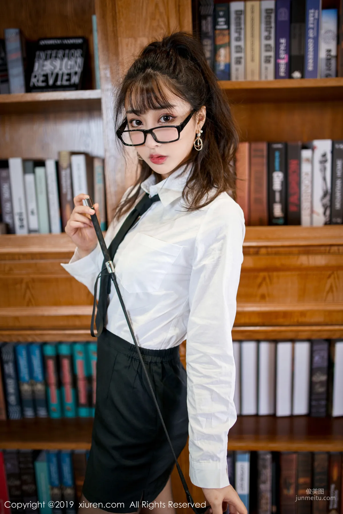 Betty Lin Zixin Sexy Female Secretary [XiuRen] No.1887 Photo Set photo 9