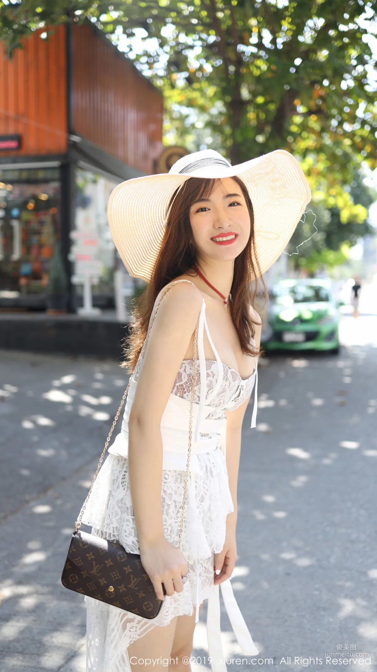 Yi'er Latte, Outdoor Fresh Theme Series [XiuRen] No.1892 Photo Set photo 36