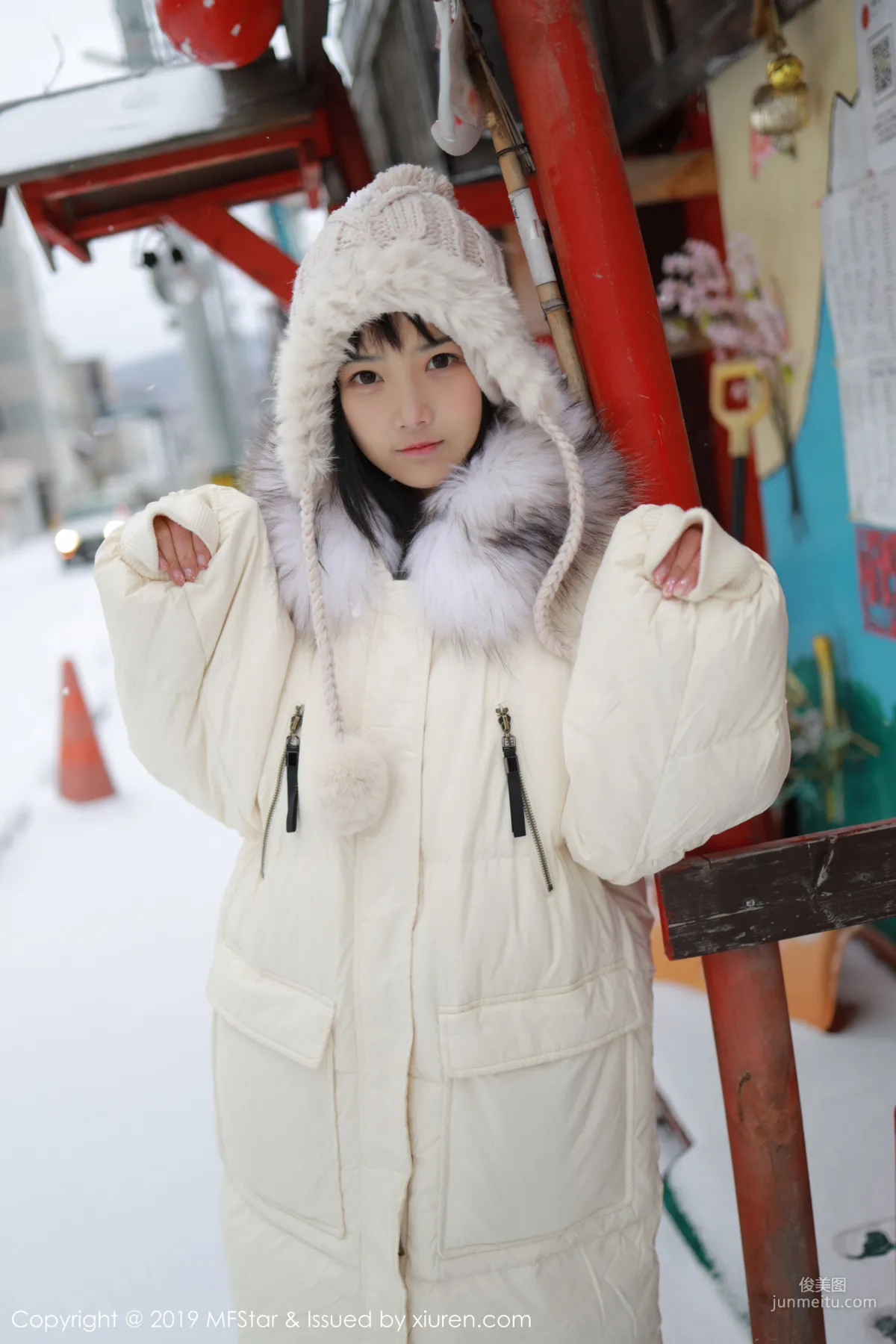 Xu Weiwei mia Snow and Ice Street Snap [MFStar] Vol.246 Photo Set photo 14