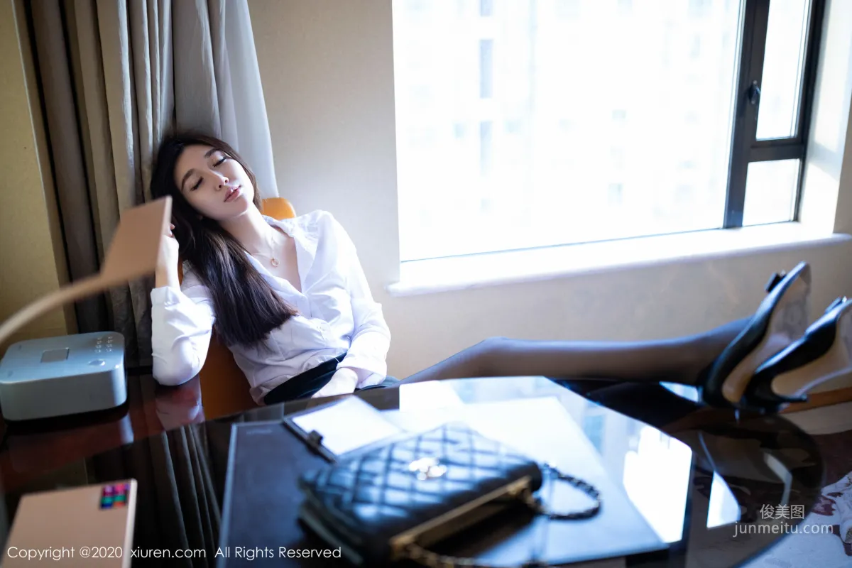 Yi Sisi, Hotel Black Stockings Beautiful Legs OL [XiuRen] No.1933 Photo Set photo 20