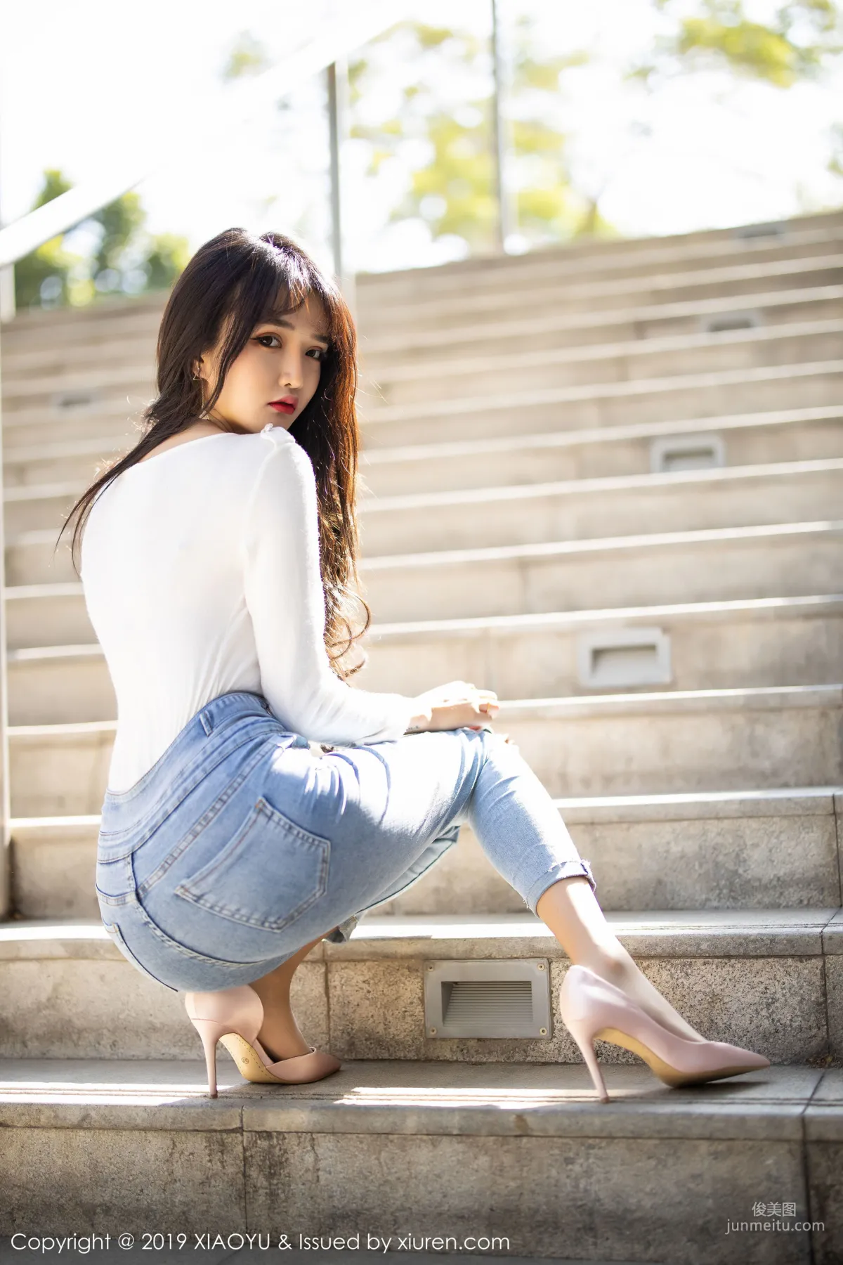 Miko Jiang Sexy Jeans + Shirt Stockings [XIAOYU] Vol.212 Photo Set photo 17