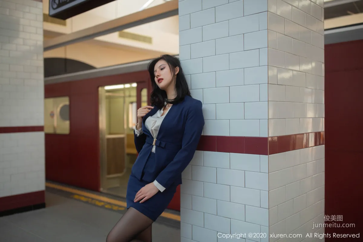 A Zhu, Subway Station Uniform Seduction [XiuRen] No.1965 Photo Set photo 6