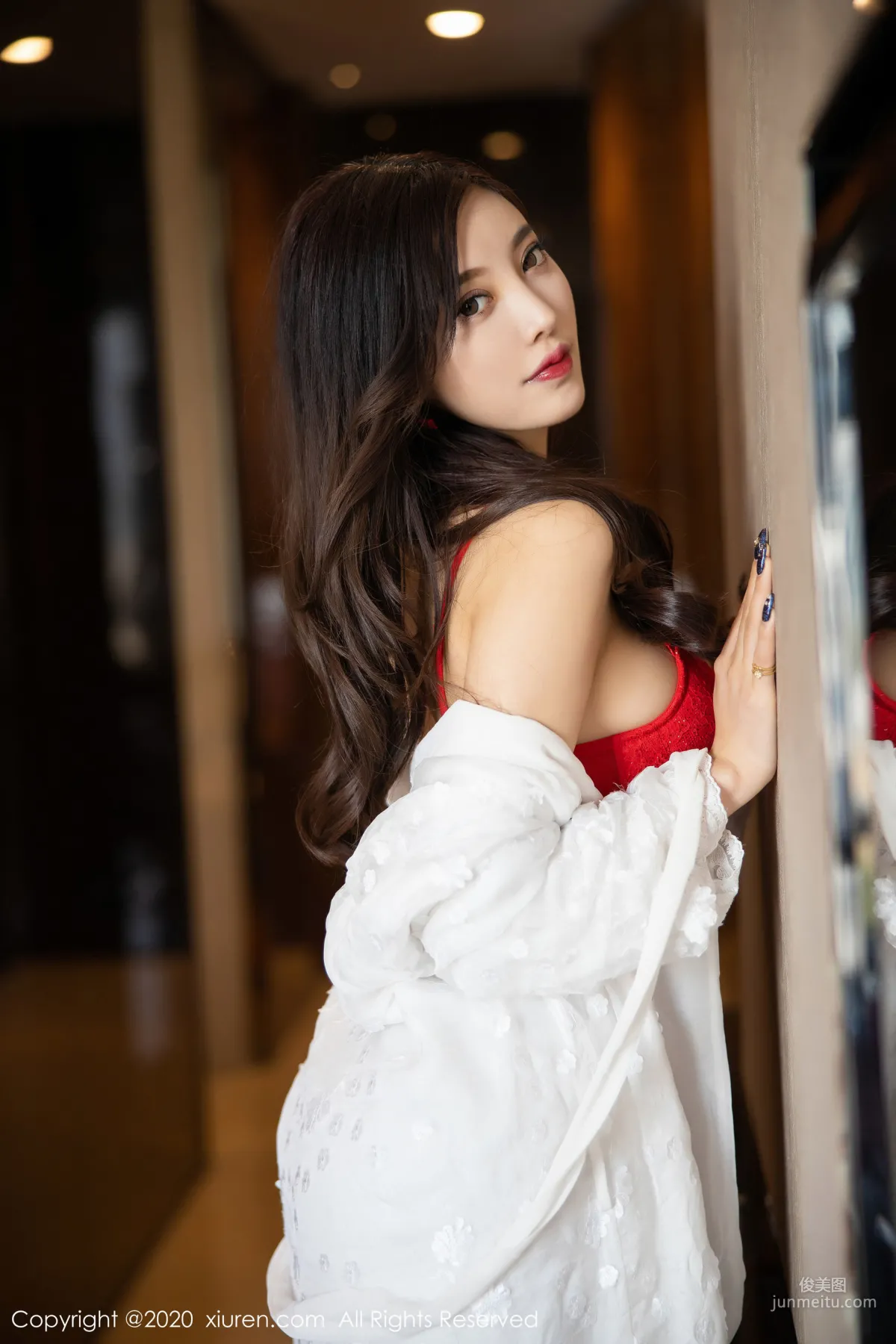 Yang Chenchen sugar Red Hot Sexy Lingerie [XiuRen] No.1949 Photo Set photo 11