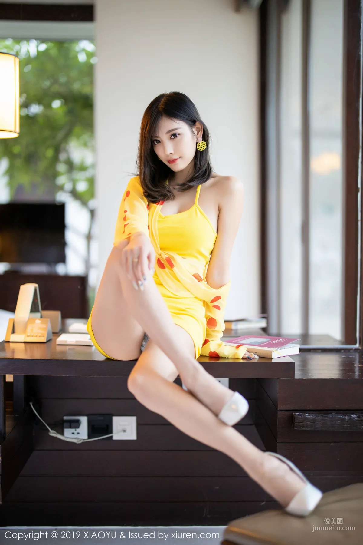 Yang Chenchen sugar, Pure and Sweet + Sexy and Alluring [XIAOYU] Vol.204 Photo Set photo 15
