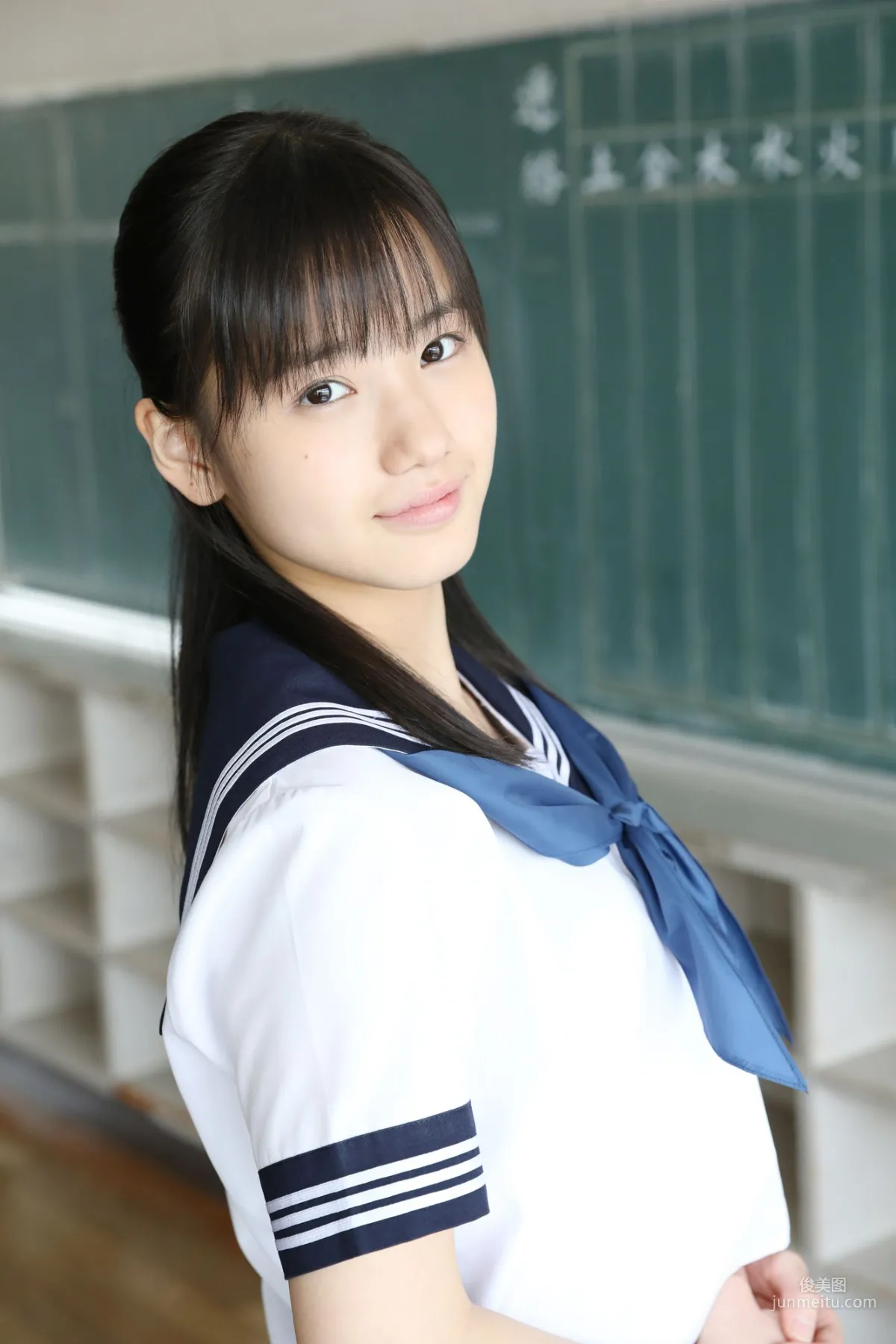 Reina Yokoyama 横山玲奈 [Hello! Project Digital Books] No.187 写真集75