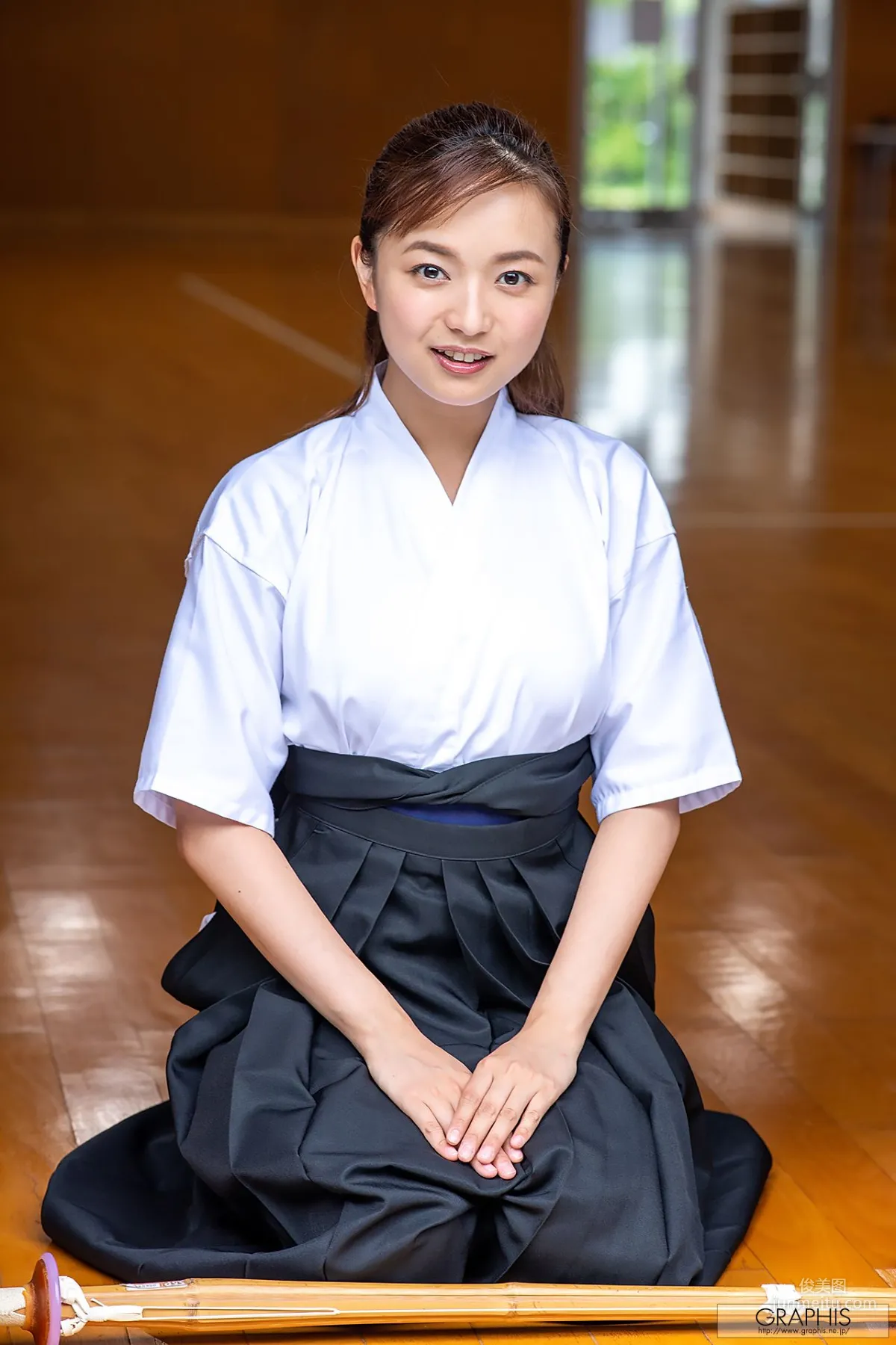山中真由美《Joy of love》 [Graphis] 写真集137