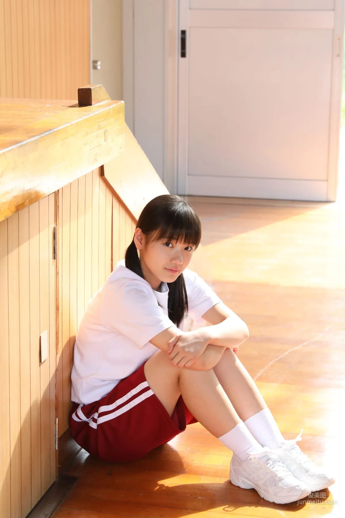 Reina Yokoyama 横山玲奈 [Hello! Project Digital Books] No.187 写真集82