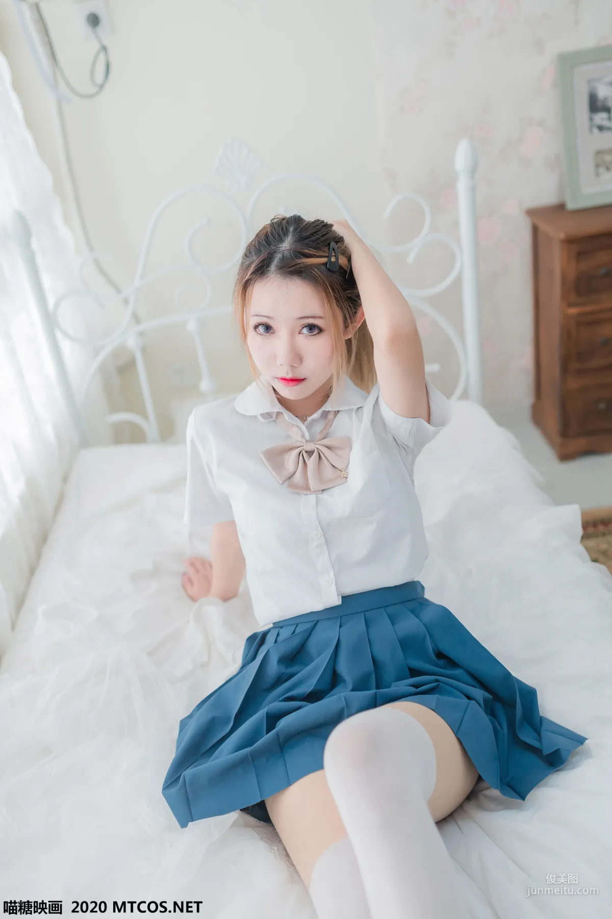 《白丝JK学妹》 [喵糖映画] VOL.121 写真集2