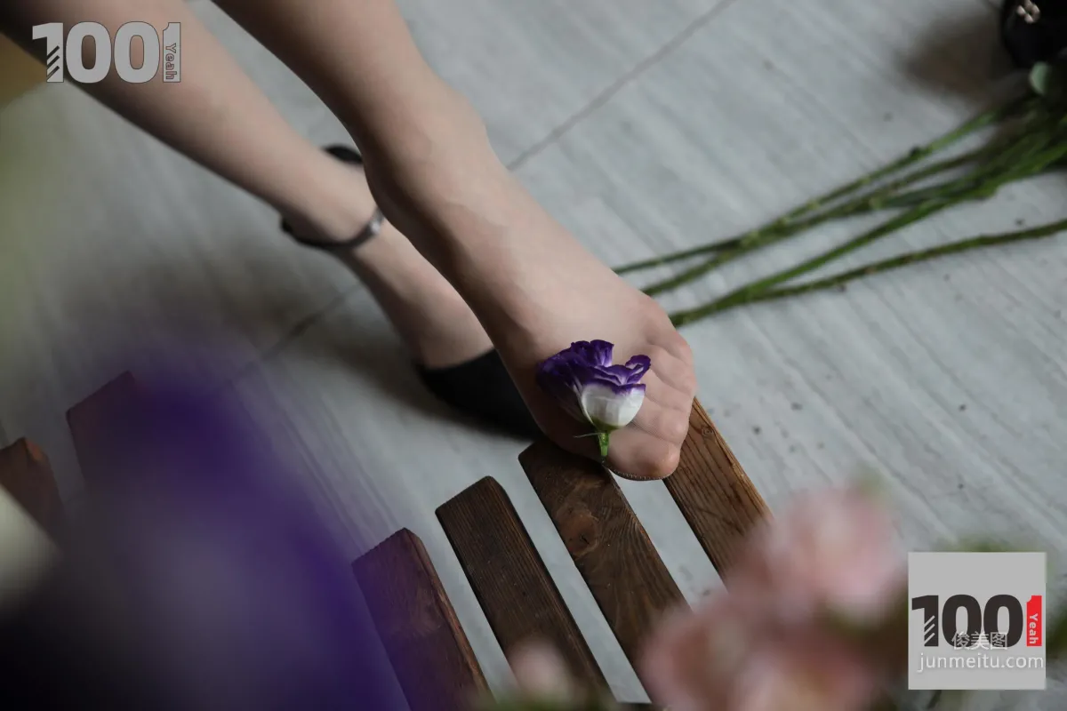Model Cao Mei, Florist 3 [One Thousand and One Nights] Stockings and Beautiful Legs Photo Set photo 9